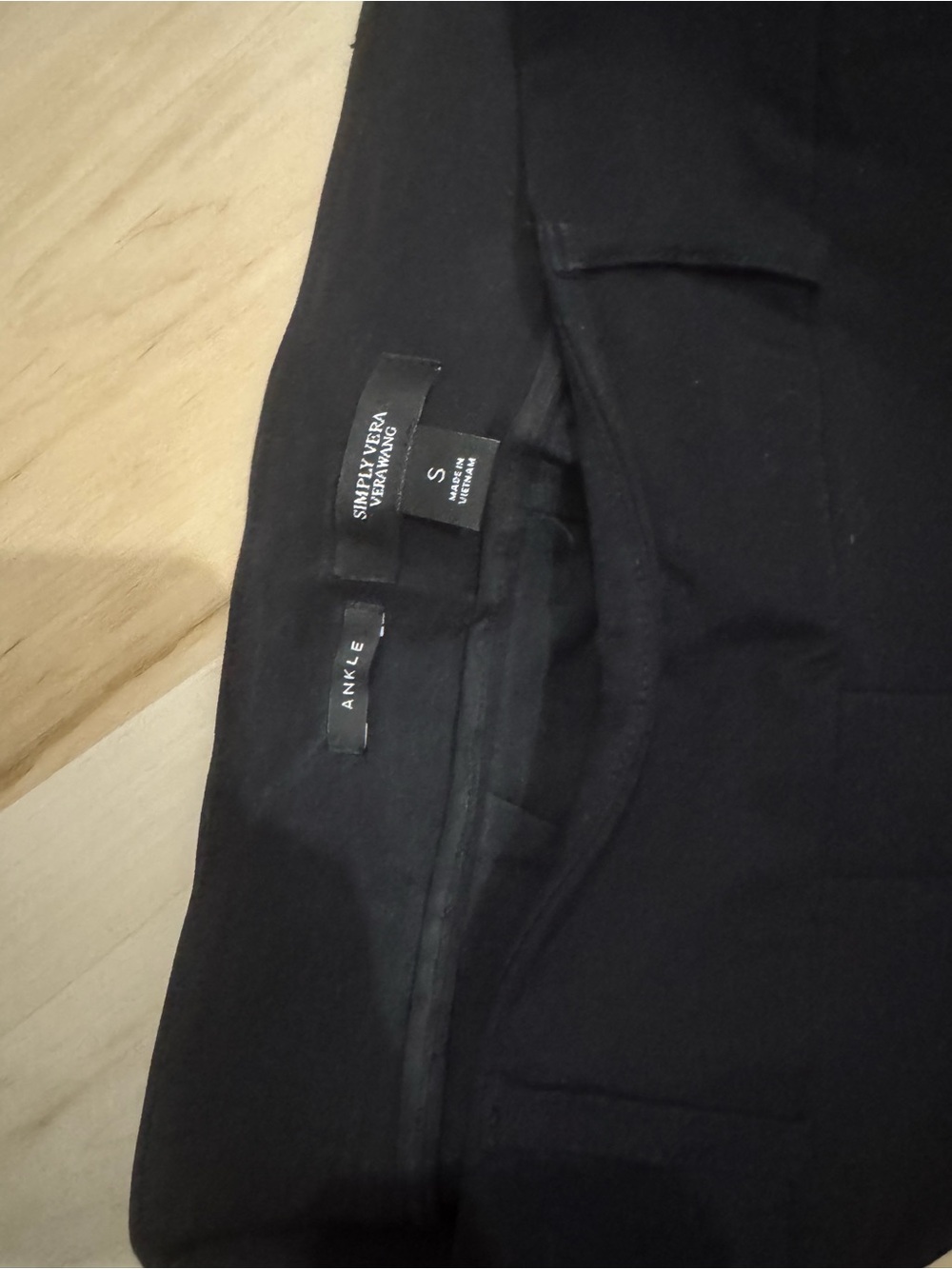 Simply Vera Vera Wang Black Ankle Jogger Pants